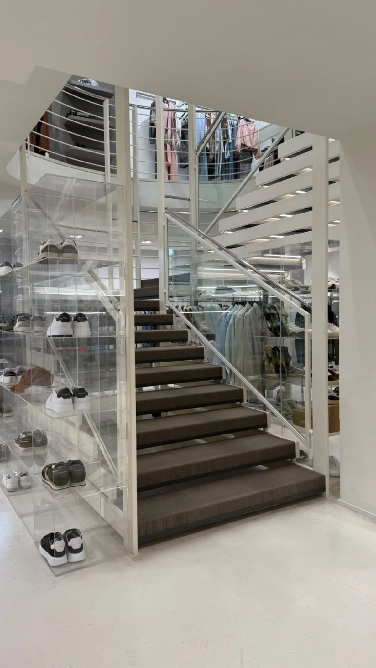 Scala interna del negozio Baglioni Lifestyle